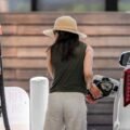 Refining crunch keeps fuel prices high as crude retreats