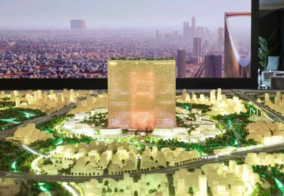 Saudi Arabia shakes up flagship real estate project